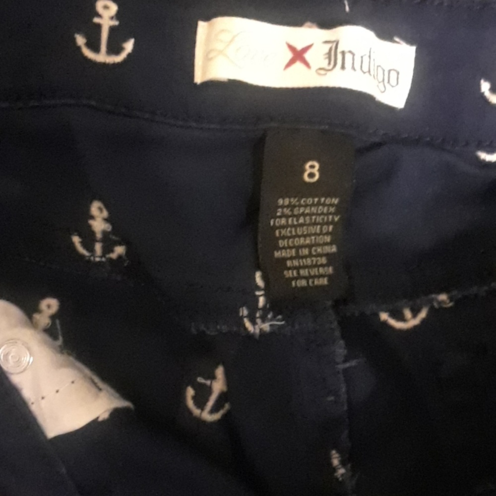 Shorts - Picture 3 of 3